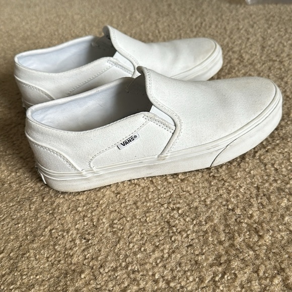 Vans Classic White Slip-On Tumble Shoe!! - Picture 3 of 7